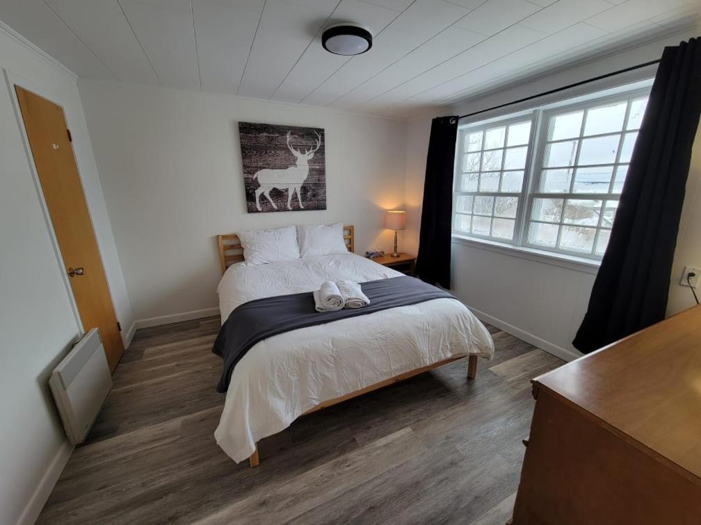 Aux 4 Vents - Auberg'Inn Carleton-sur-Mer Exteriör bild