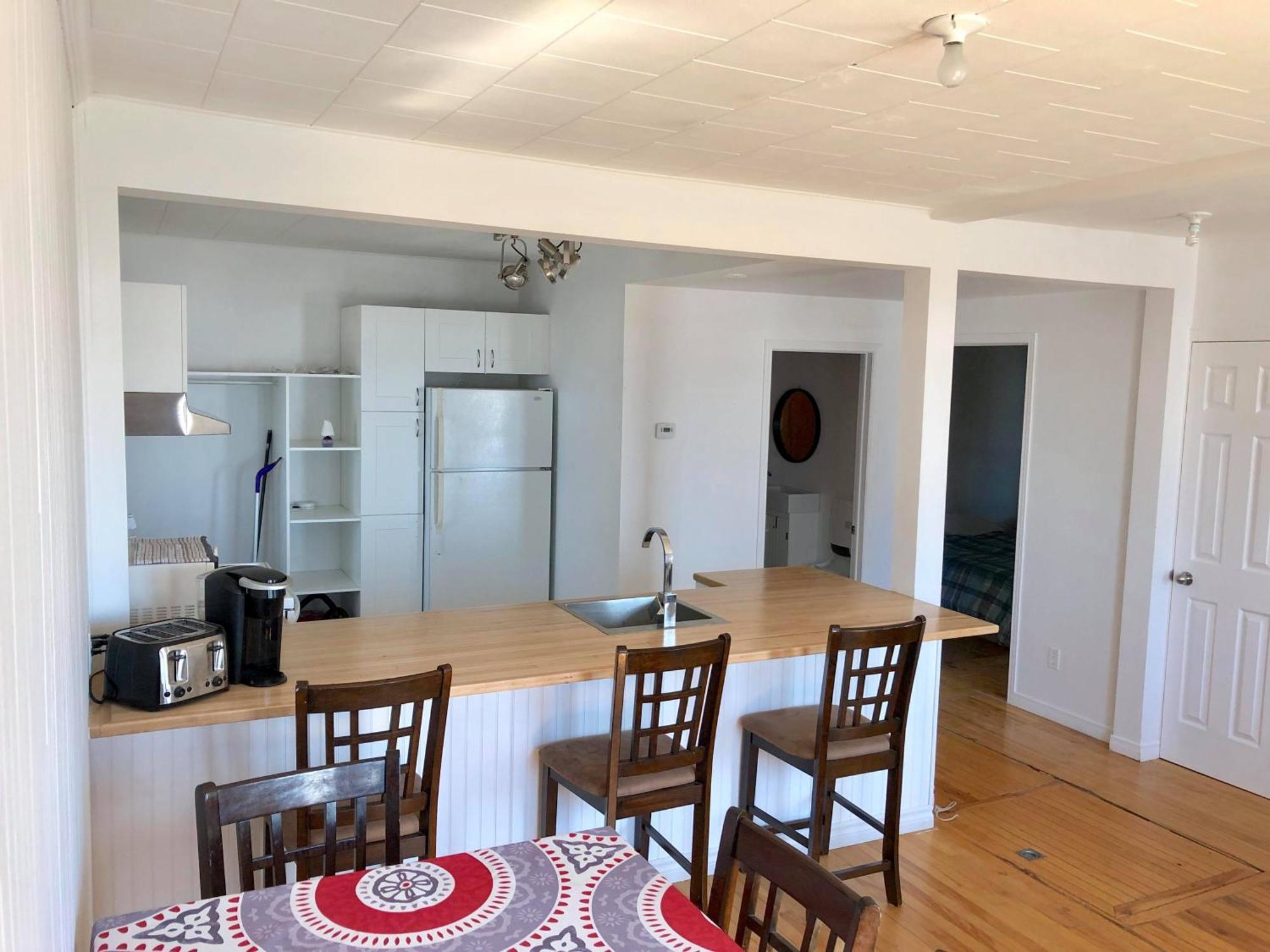 Aux 4 Vents - Auberg'Inn Carleton-sur-Mer Rum bild