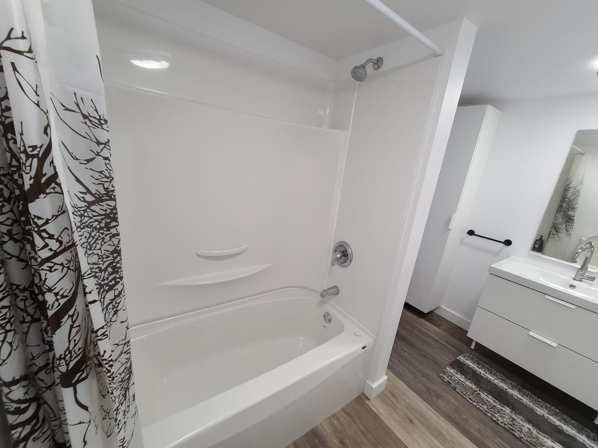 Aux 4 Vents - Auberg'Inn Carleton-sur-Mer Rum bild